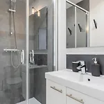 Bright 3-bedroom 2-bathroom Flat * Lille