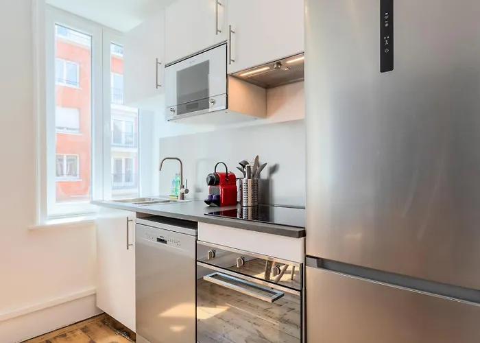 Bright 3-bedroom 2-bathroom Flat * Rijsel