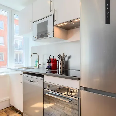 Bright 3-bedroom 2-bathroom Flat * Лилль