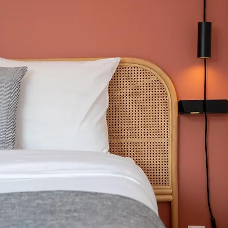 Daire Bright 3-bedroom 2-bathroom Flat *
